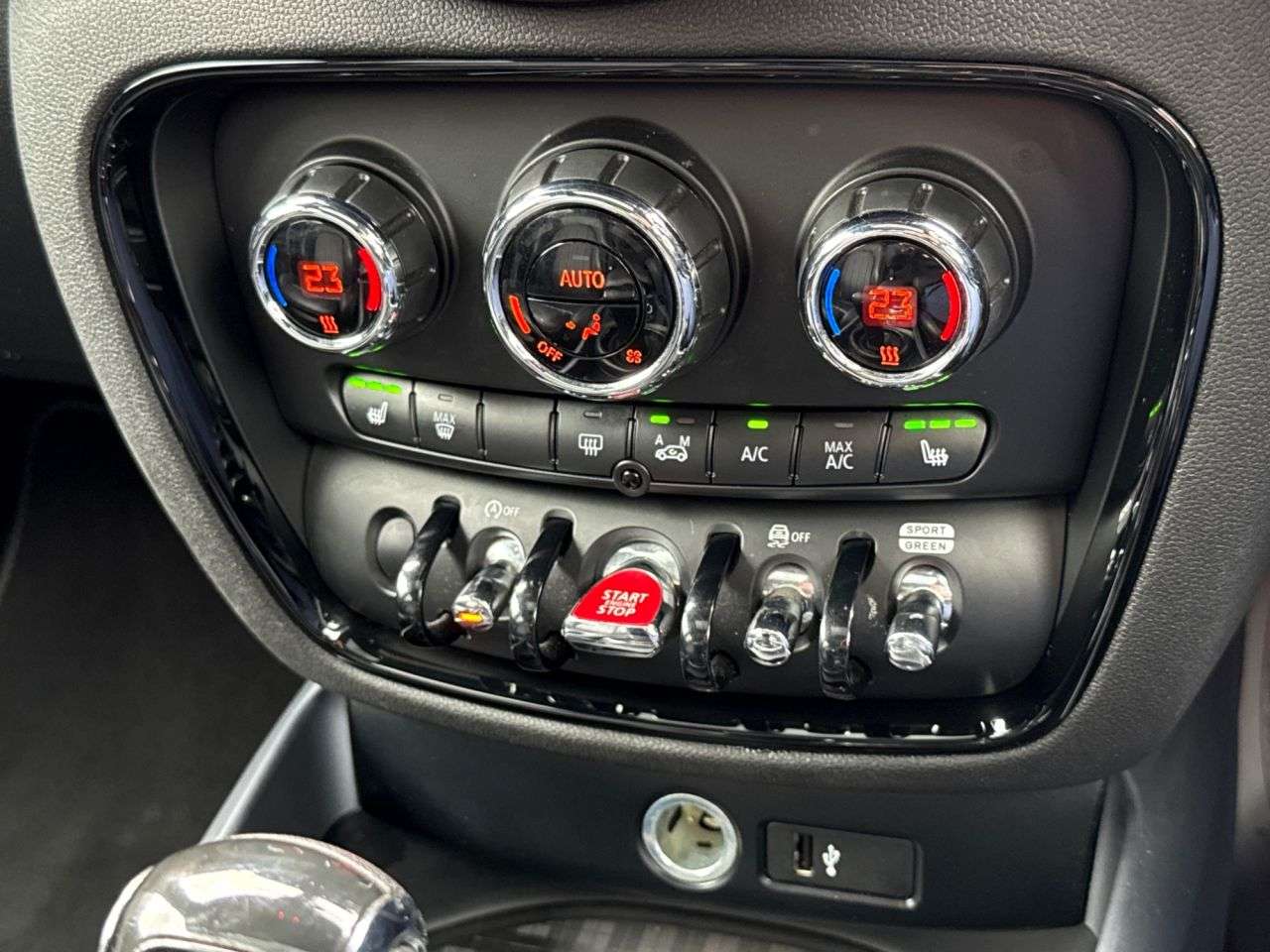 2022 MINI CLUBMAN 2022 MINI CLUBMAN