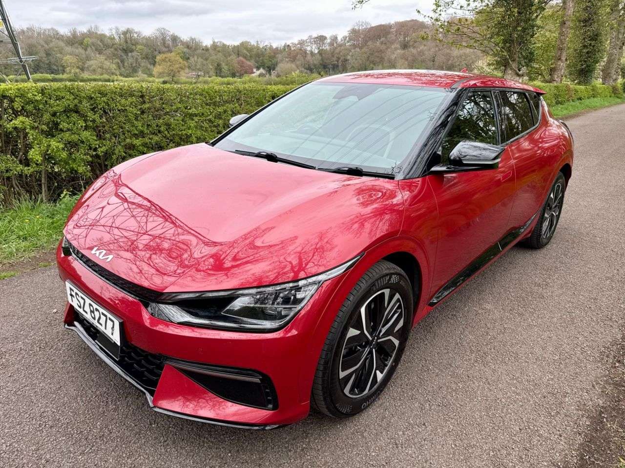 A 2022 KIA EV6 77.4kWh GT-Line Hatchback 5dr Electric Automatic (225 bhp) + SERVICE HISTOR A 2022 KIA EV6 77.4kWh GT-Line Hatchback 5dr Electric Automatic (225 bhp) + SERVICE HISTOR
