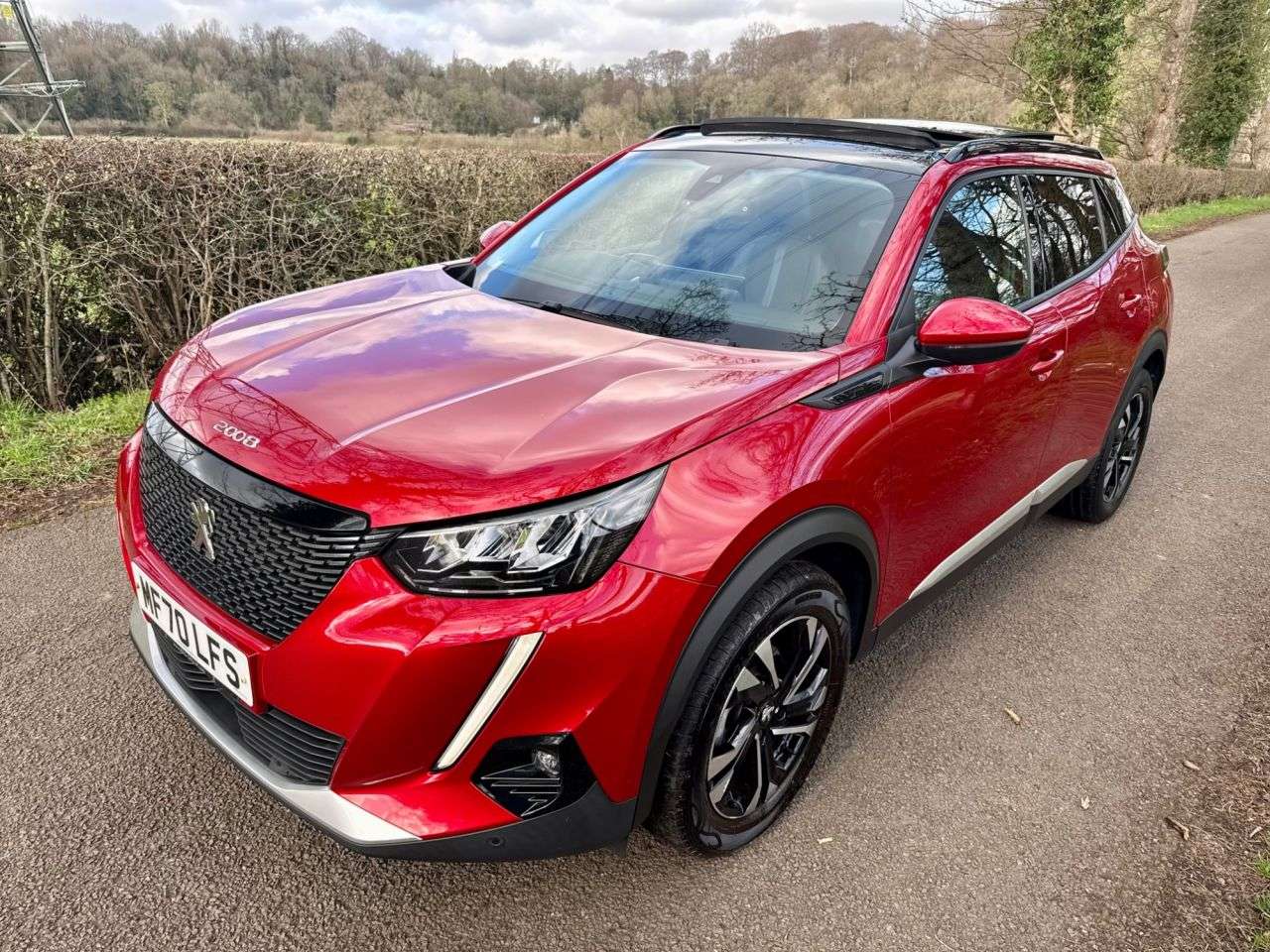 A 2020 PEUGEOT 2008 1.2 PureTech Allure SUV 5dr Petrol Manual Euro 6 (s/s) (100 ps) + SERVICE H A 2020 PEUGEOT 2008 1.2 PureTech Allure SUV 5dr Petrol Manual Euro 6 (s/s) (100 ps) + SERVICE H