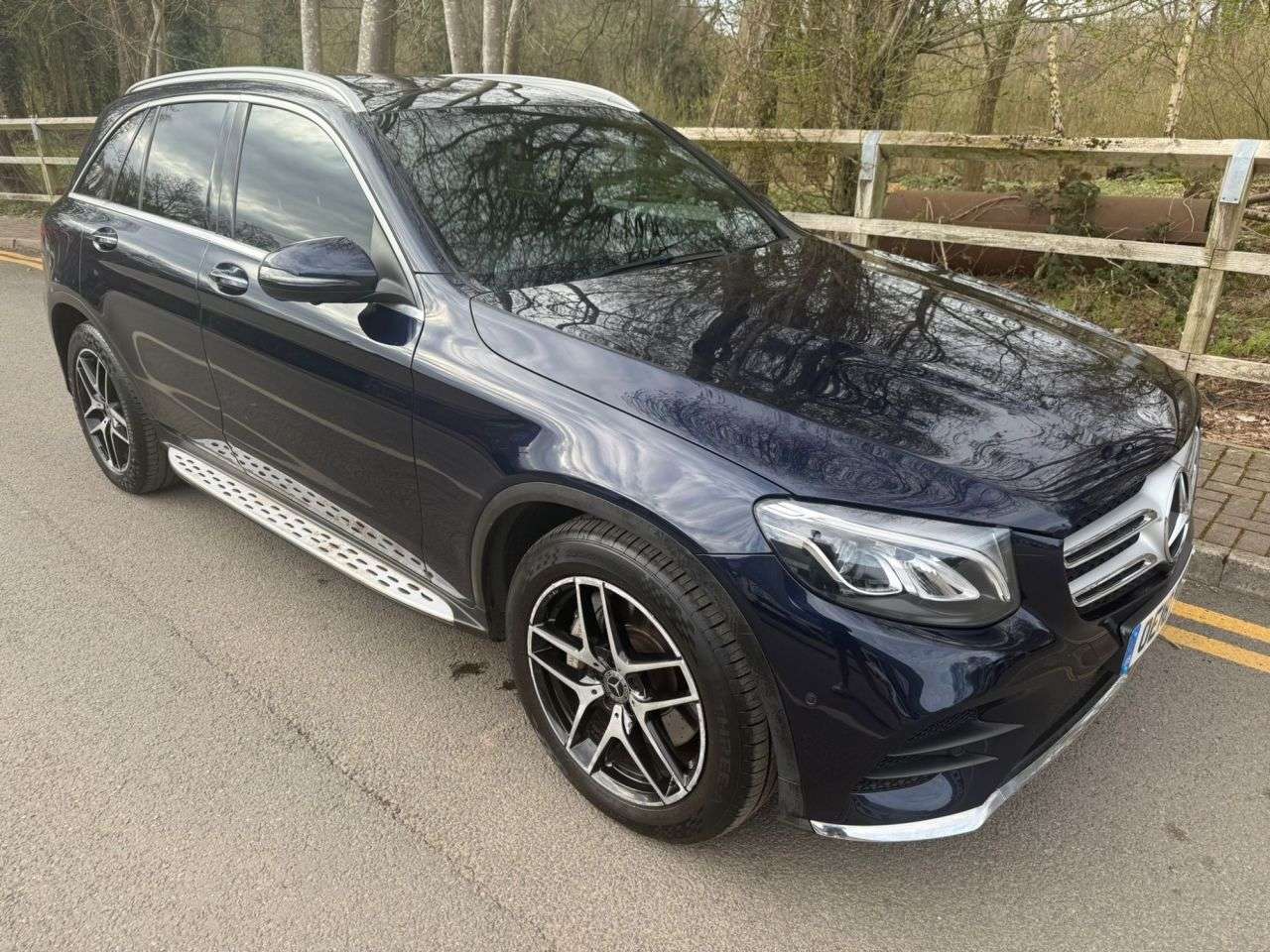 A 2018 MERCEDES-BENZ GLC 2.1 GLC220d AMG Line (Premium) SUV 5dr Diesel G-Tronic+ 4MATIC Euro 6 (s/s) A 2018 MERCEDES-BENZ GLC 2.1 GLC220d AMG Line (Premium) SUV 5dr Diesel G-Tronic+ 4MATIC Euro 6 (s/s)