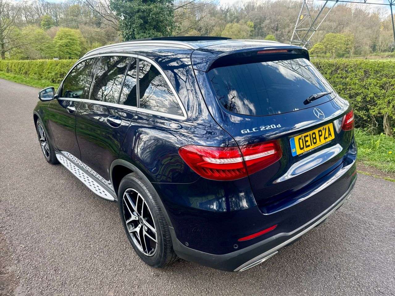 A 2018 MERCEDES-BENZ GLC 2.1 GLC220d AMG Line (Premium) SUV 5dr Diesel G-Tronic+ 4MATIC Euro 6 (s/s) A 2018 MERCEDES-BENZ GLC 2.1 GLC220d AMG Line (Premium) SUV 5dr Diesel G-Tronic+ 4MATIC Euro 6 (s/s)