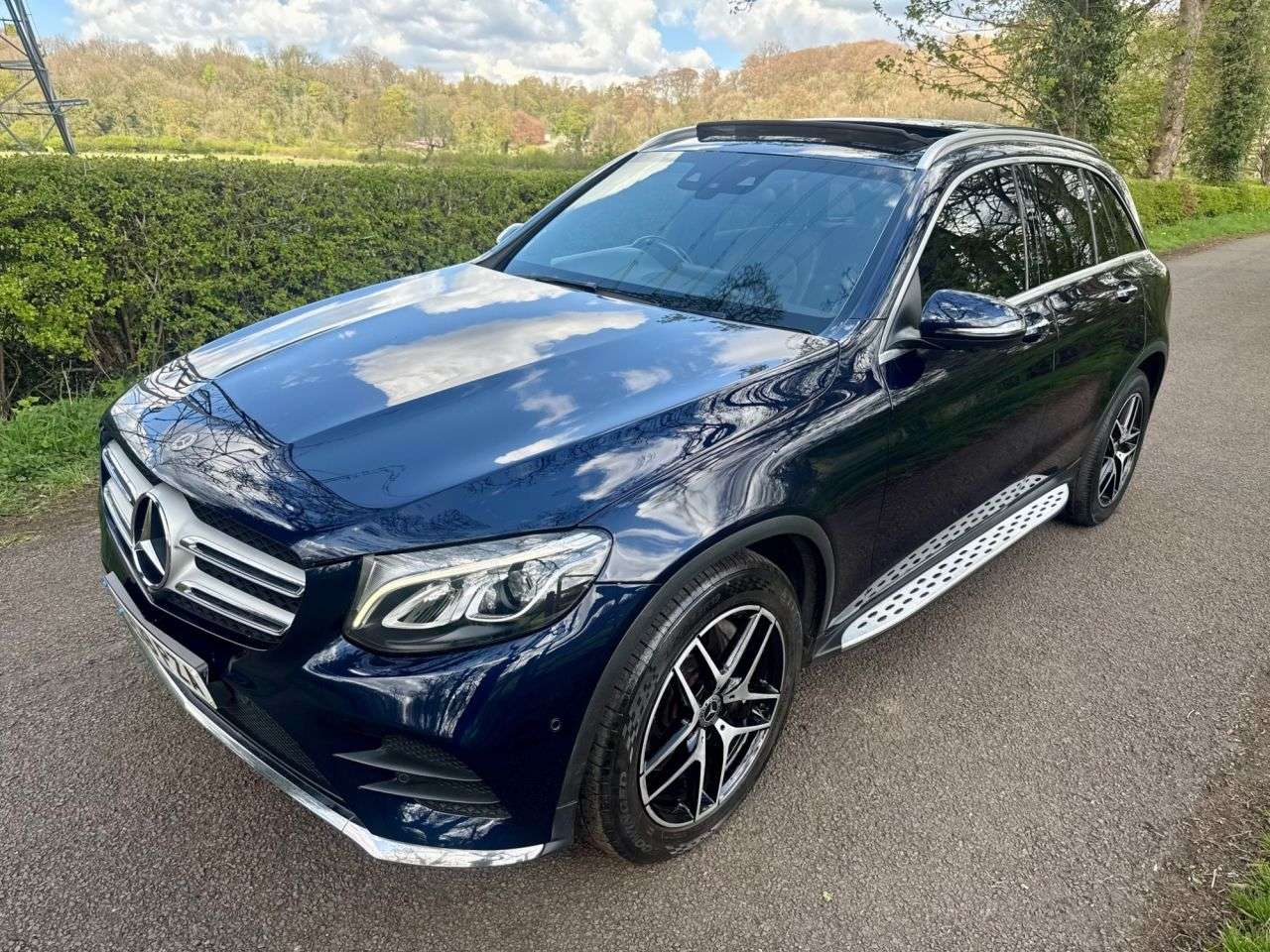 A 2018 MERCEDES-BENZ GLC 2.1 GLC220d AMG Line (Premium) SUV 5dr Diesel G-Tronic+ 4MATIC Euro 6 (s/s) A 2018 MERCEDES-BENZ GLC 2.1 GLC220d AMG Line (Premium) SUV 5dr Diesel G-Tronic+ 4MATIC Euro 6 (s/s)