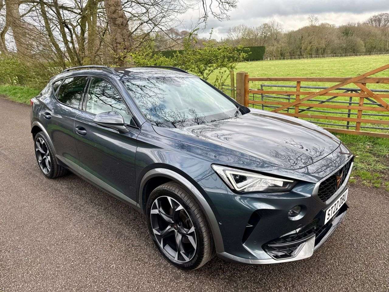 A 2022 CUPRA FORMENTOR 1.5 TSI V2 SUV 5dr Petrol Manual Euro 6 (s/s) (150 ps) A 2022 CUPRA FORMENTOR 1.5 TSI V2 SUV 5dr Petrol Manual Euro 6 (s/s) (150 ps)