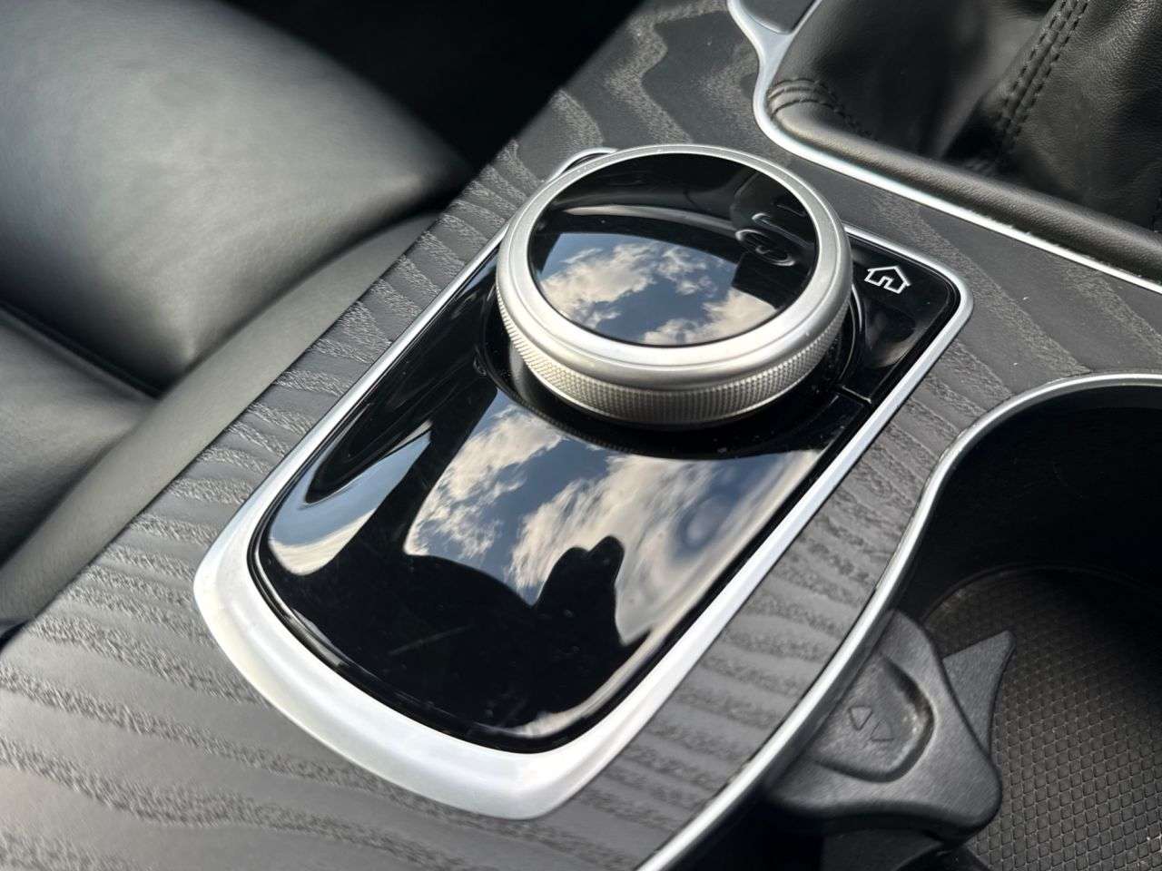 2019 MERCEDES-BENZ C-CLASS 2019 MERCEDES-BENZ C-CLASS