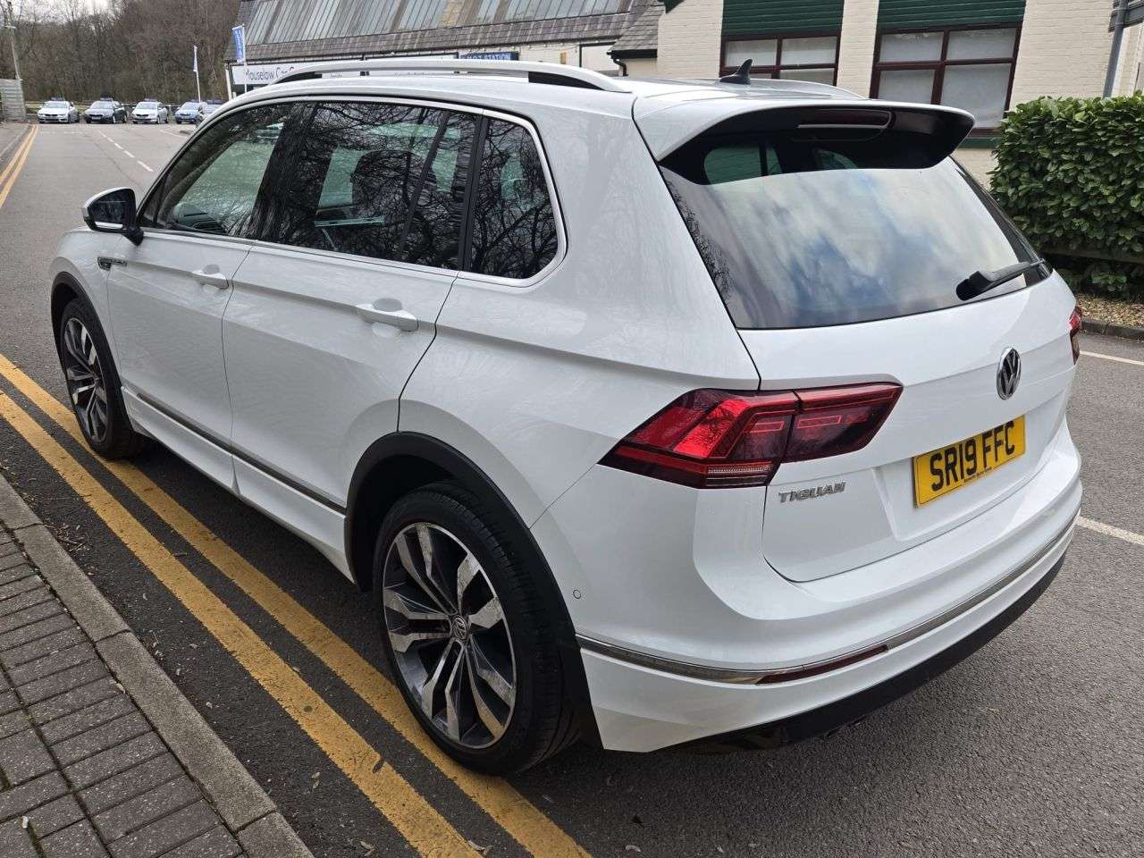 A 2019 VOLKSWAGEN TIGUAN 1.5 TSI EVO R-Line SUV 5dr Petrol DSG Euro 6 (s/s) (150 ps) A 2019 VOLKSWAGEN TIGUAN 1.5 TSI EVO R-Line SUV 5dr Petrol DSG Euro 6 (s/s) (150 ps)