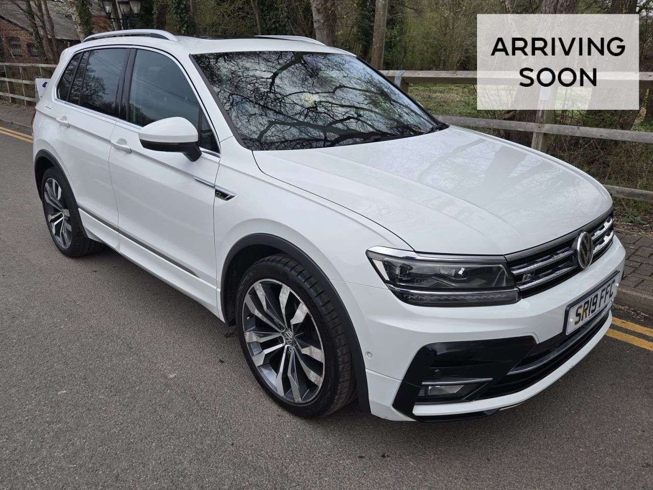 A 2019 VOLKSWAGEN TIGUAN 1.5 TSI EVO R-Line SUV 5dr Petrol DSG Euro 6 (s/s) (150 ps) A 2019 VOLKSWAGEN TIGUAN 1.5 TSI EVO R-Line SUV 5dr Petrol DSG Euro 6 (s/s) (150 ps)