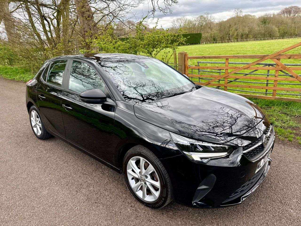 A 2020 VAUXHALL CORSA 1.2 Turbo SE Hatchback 5dr Petrol Manual Euro 6 (s/s) (100 ps) A 2020 VAUXHALL CORSA 1.2 Turbo SE Hatchback 5dr Petrol Manual Euro 6 (s/s) (100 ps)