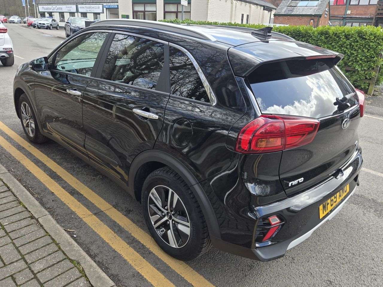 A 2019 KIA NIRO 1.6 GDi 2 SUV 5dr Petrol Hybrid DCT Euro 6 (s/s) (139 bhp) A 2019 KIA NIRO 1.6 GDi 2 SUV 5dr Petrol Hybrid DCT Euro 6 (s/s) (139 bhp)