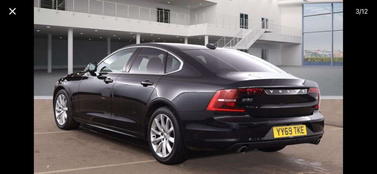 A 2019 VOLVO S90 2.0 T4 Momentum Plus Saloon 4dr Petrol Automatic Euro 6 (s/s) (190 ps) A 2019 VOLVO S90 2.0 T4 Momentum Plus Saloon 4dr Petrol Automatic Euro 6 (s/s) (190 ps)