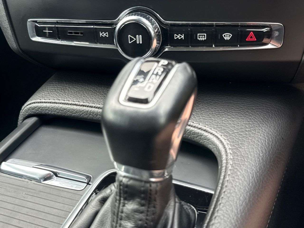 2019 VOLVO S90 2019 VOLVO S90