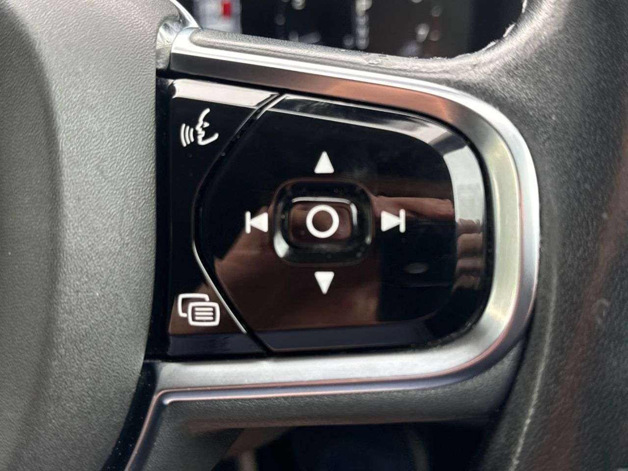 2019 VOLVO S90 2019 VOLVO S90