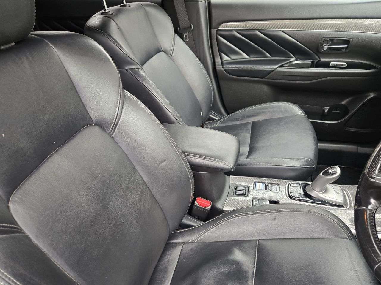 2019 MITSUBISHI OUTLANDER 2019 MITSUBISHI OUTLANDER