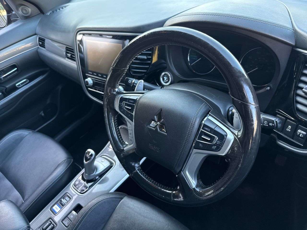 2019 MITSUBISHI OUTLANDER 2019 MITSUBISHI OUTLANDER