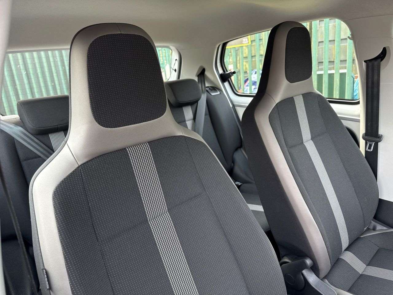 2016 VOLKSWAGEN UP! 2016 VOLKSWAGEN UP!