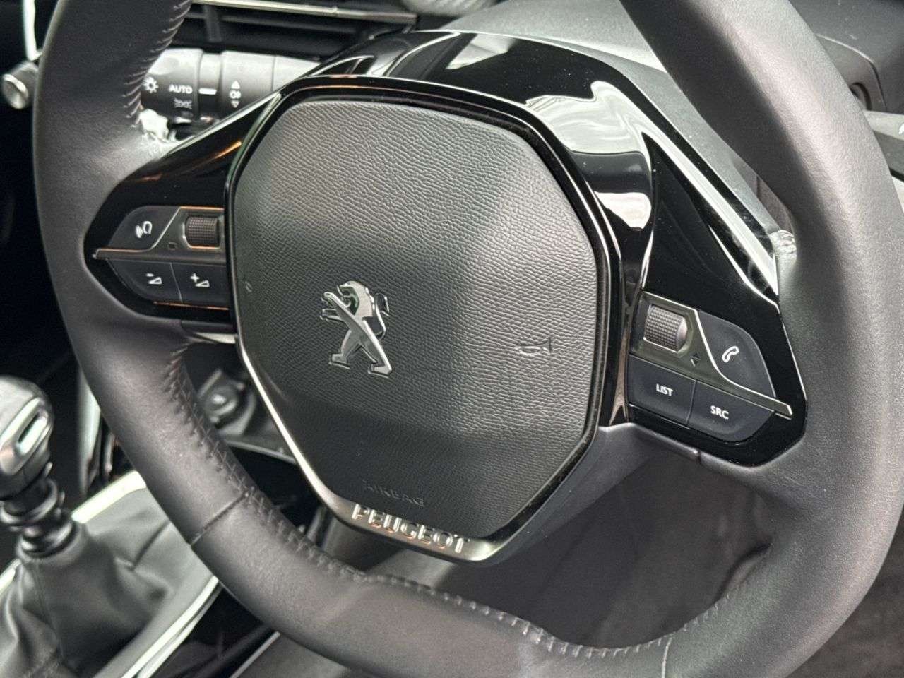 2022 PEUGEOT 208 2022 PEUGEOT 208