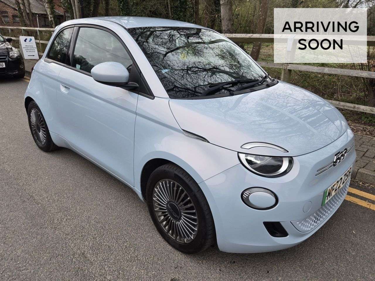 A 2022 FIAT 500E 42kWh Icon Hatchback 3dr Electric Automatic (118 ps) A 2022 FIAT 500E 42kWh Icon Hatchback 3dr Electric Automatic (118 ps)