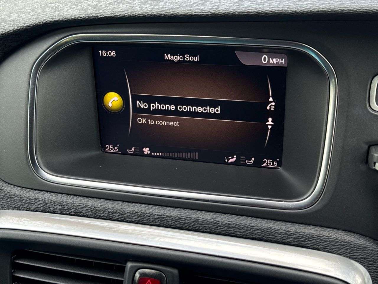 2018 VOLVO V40 CROSS COUNTRY 2018 VOLVO V40 CROSS COUNTRY