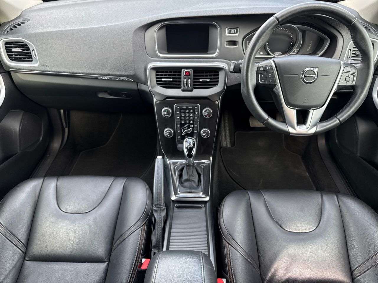 2018 VOLVO V40 CROSS COUNTRY 2018 VOLVO V40 CROSS COUNTRY