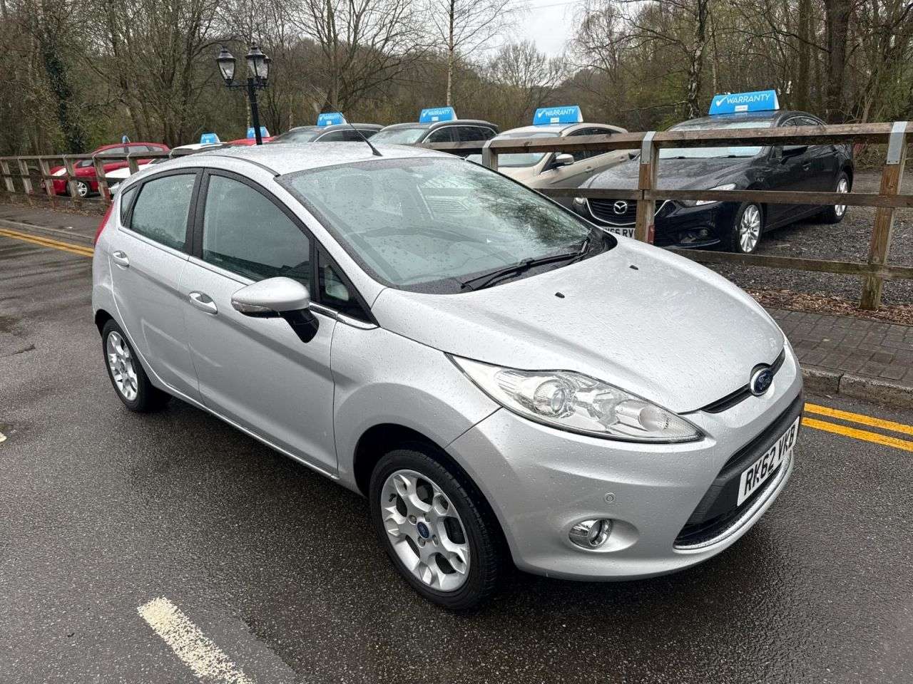 A 2012 FORD FIESTA 1.4 Zetec Hatchback 5dr Petrol Automatic (154 g/km, 94 bhp) A 2012 FORD FIESTA 1.4 Zetec Hatchback 5dr Petrol Automatic (154 g/km, 94 bhp)
