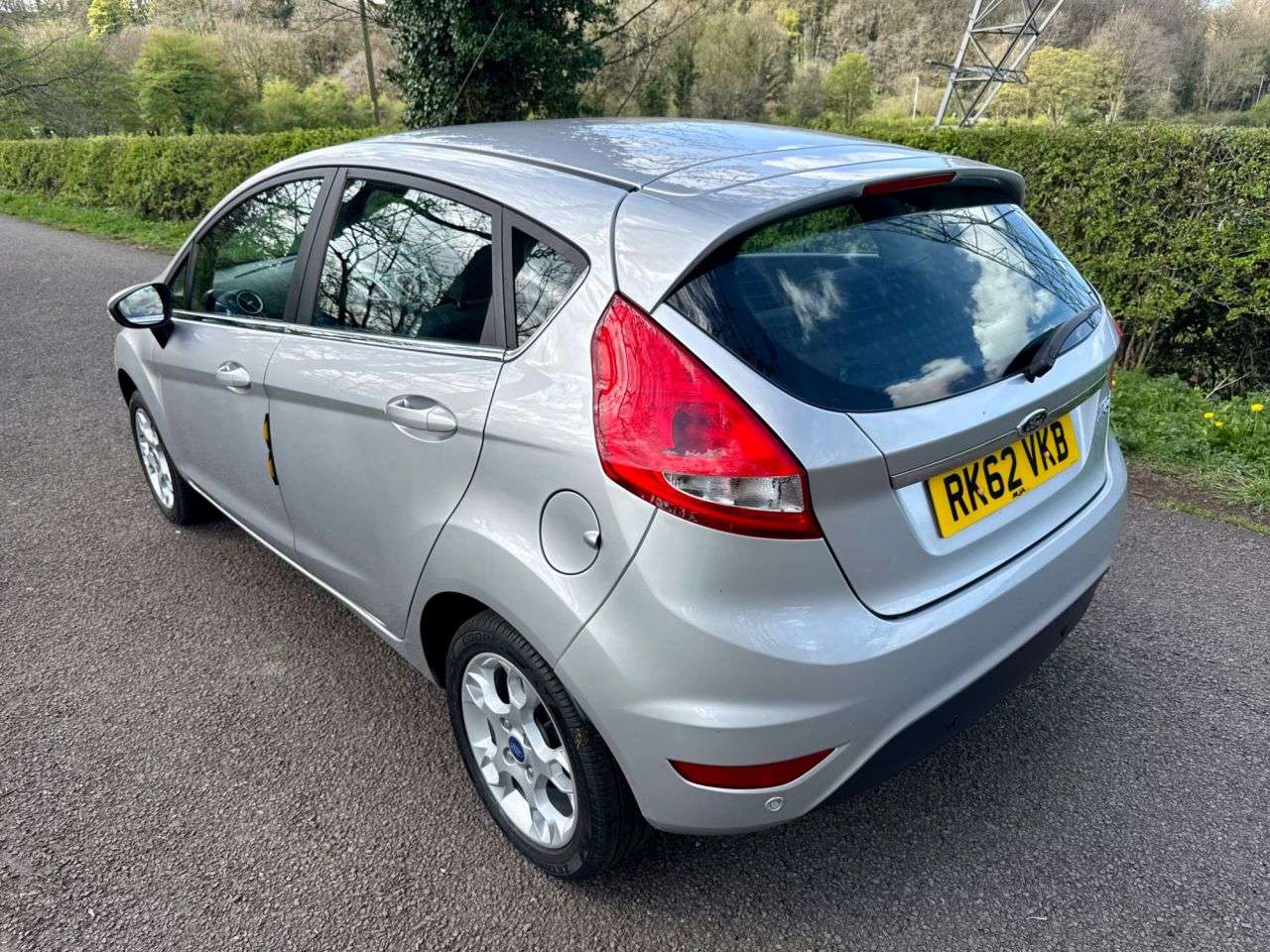 A 2012 FORD FIESTA 1.4 Zetec Hatchback 5dr Petrol Automatic (154 g/km, 94 bhp) + SERVICE HISTO A 2012 FORD FIESTA 1.4 Zetec Hatchback 5dr Petrol Automatic (154 g/km, 94 bhp) + SERVICE HISTO