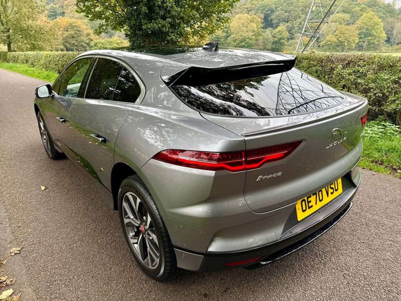 A 2020 JAGUAR I-PACE 400 90kWh HSE SUV 5dr Electric Automatic 4WD (400 ps) A 2020 JAGUAR I-PACE 400 90kWh HSE SUV 5dr Electric Automatic 4WD (400 ps)