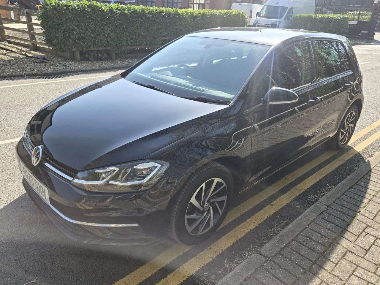 A 2020 VOLKSWAGEN GOLF 1.0 TSI Match Edition Hatchback 5dr Petrol Manual Euro 6 (s/s) (115 ps) A 2020 VOLKSWAGEN GOLF 1.0 TSI Match Edition Hatchback 5dr Petrol Manual Euro 6 (s/s) (115 ps)