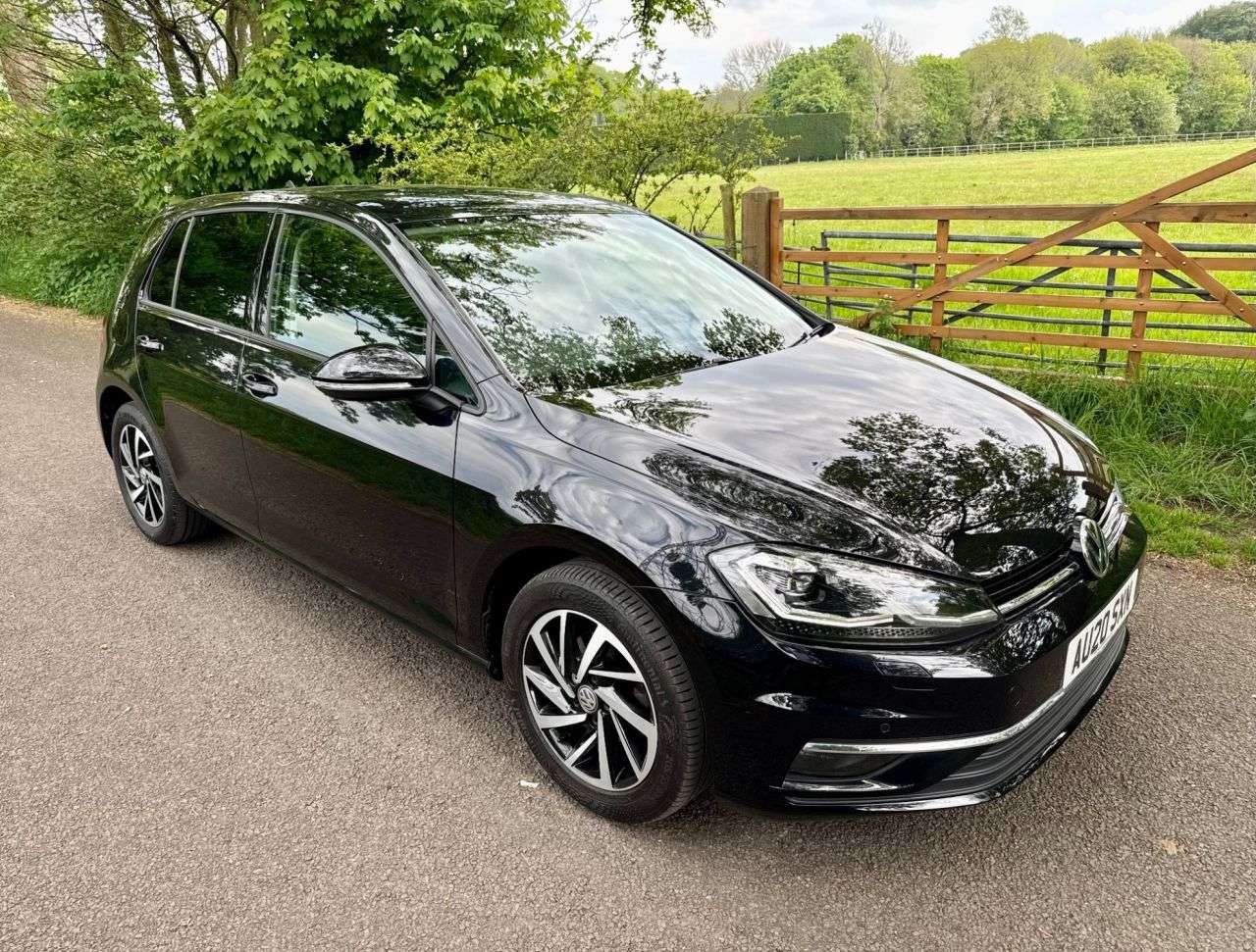 A 2020 VOLKSWAGEN GOLF 1.0 TSI Match Edition Hatchback 5dr Petrol Manual Euro 6 (s/s) (115 ps) + S A 2020 VOLKSWAGEN GOLF 1.0 TSI Match Edition Hatchback 5dr Petrol Manual Euro 6 (s/s) (115 ps) + S