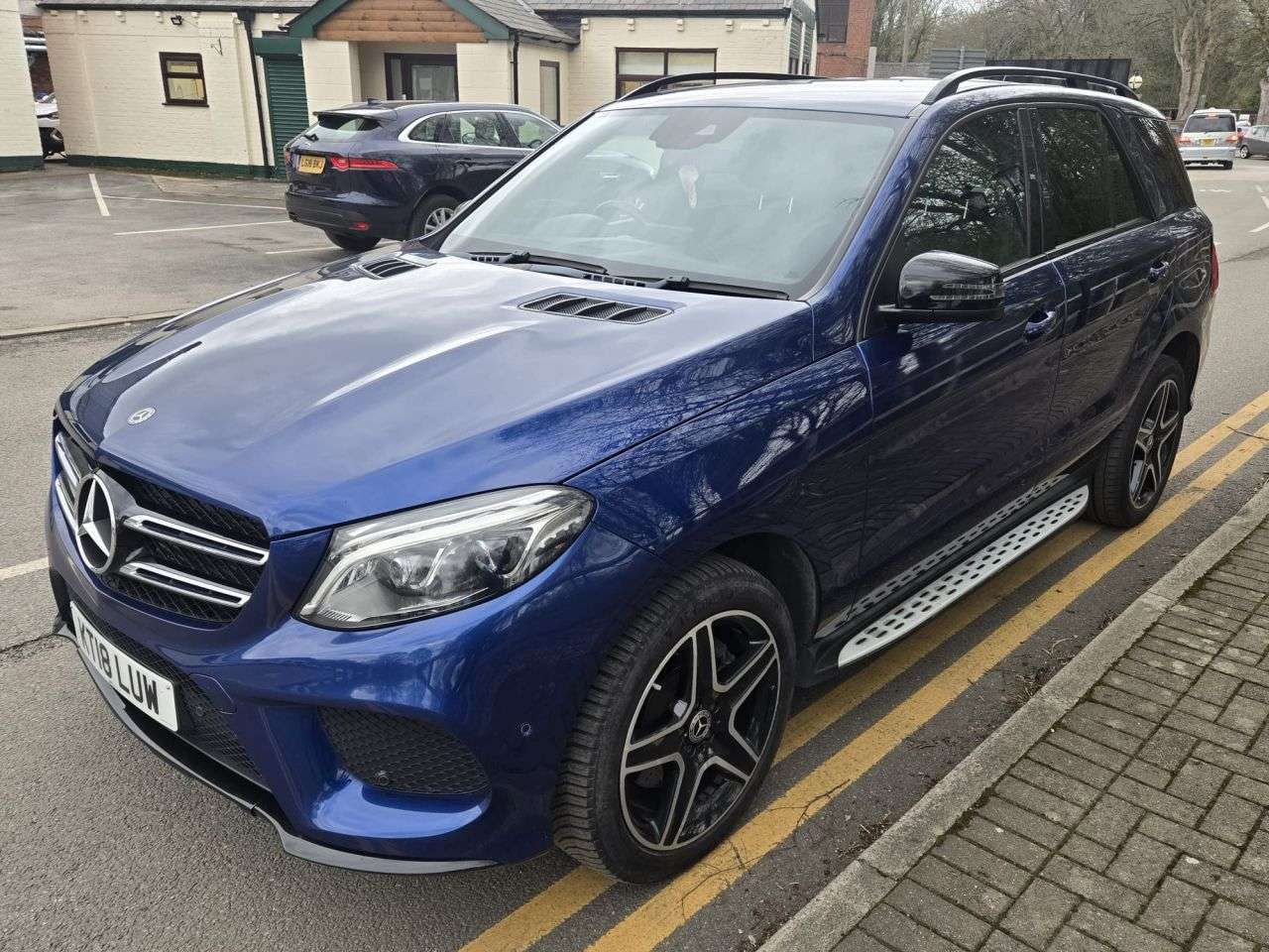 A 2018 MERCEDES-BENZ GLE 3.0 GLE350d V6 AMG Night Edition SUV 5dr Diesel G-Tronic 4MATIC Euro 6 (s/s A 2018 MERCEDES-BENZ GLE 3.0 GLE350d V6 AMG Night Edition SUV 5dr Diesel G-Tronic 4MATIC Euro 6 (s/s