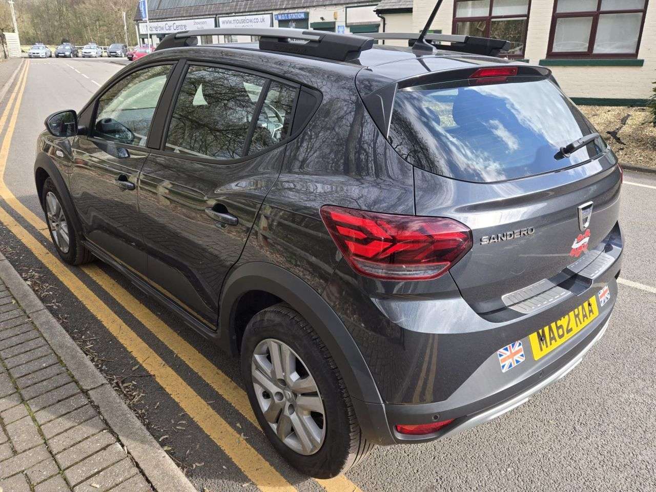 A 2022 DACIA SANDERO STEPWAY 1.0 TCe Comfort Hatchback 5dr Petrol CVT Euro 6 (s/s) (90 ps) A 2022 DACIA SANDERO STEPWAY 1.0 TCe Comfort Hatchback 5dr Petrol CVT Euro 6 (s/s) (90 ps)