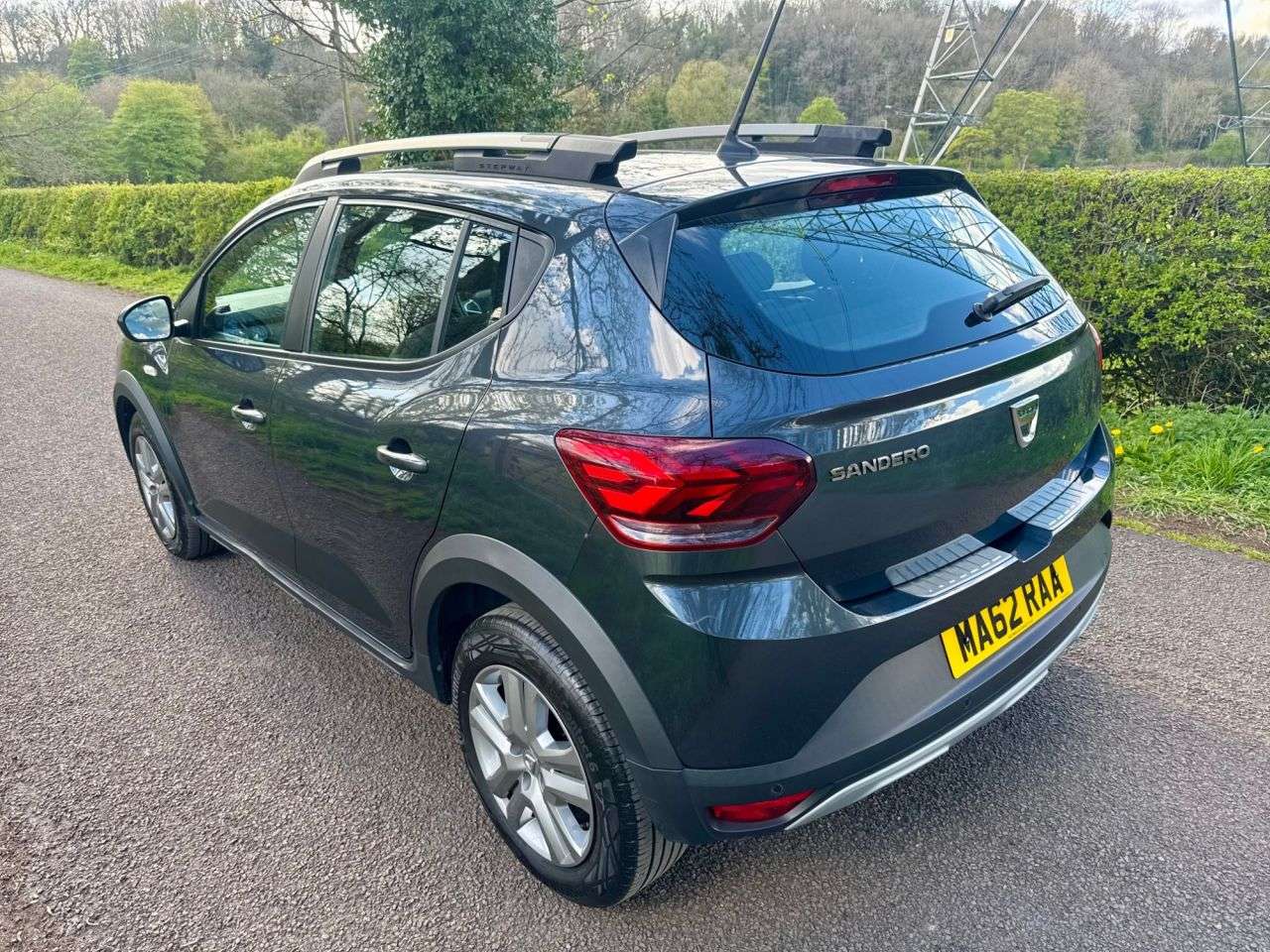 A 2022 DACIA SANDERO STEPWAY 1.0 TCe Comfort Hatchback 5dr Petrol CVT Euro 6 (s/s) (90 ps) + SERVICE HIS A 2022 DACIA SANDERO STEPWAY 1.0 TCe Comfort Hatchback 5dr Petrol CVT Euro 6 (s/s) (90 ps) + SERVICE HIS