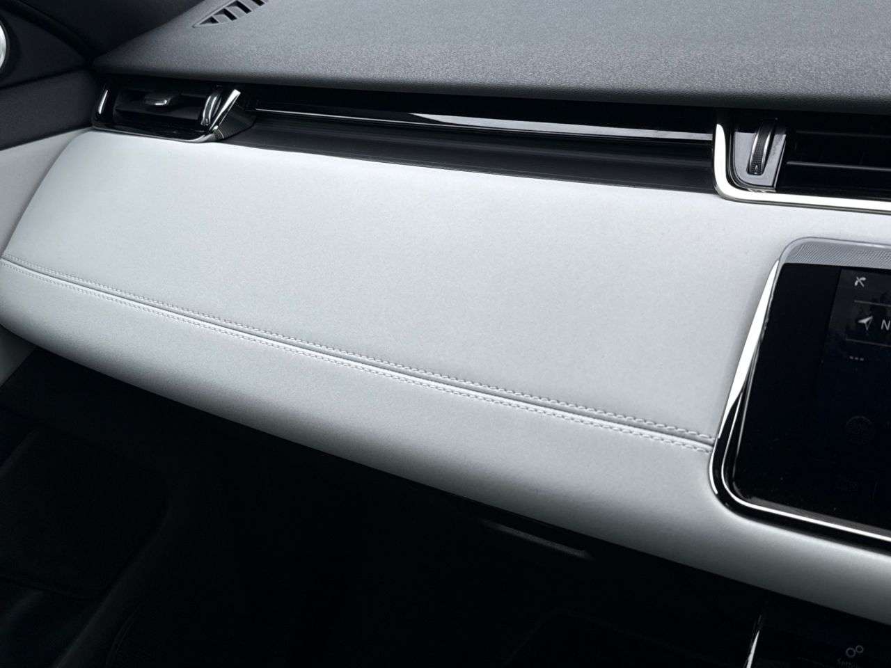 2019 LAND ROVER RANGE ROVER EVOQUE 2019 LAND ROVER RANGE ROVER EVOQUE