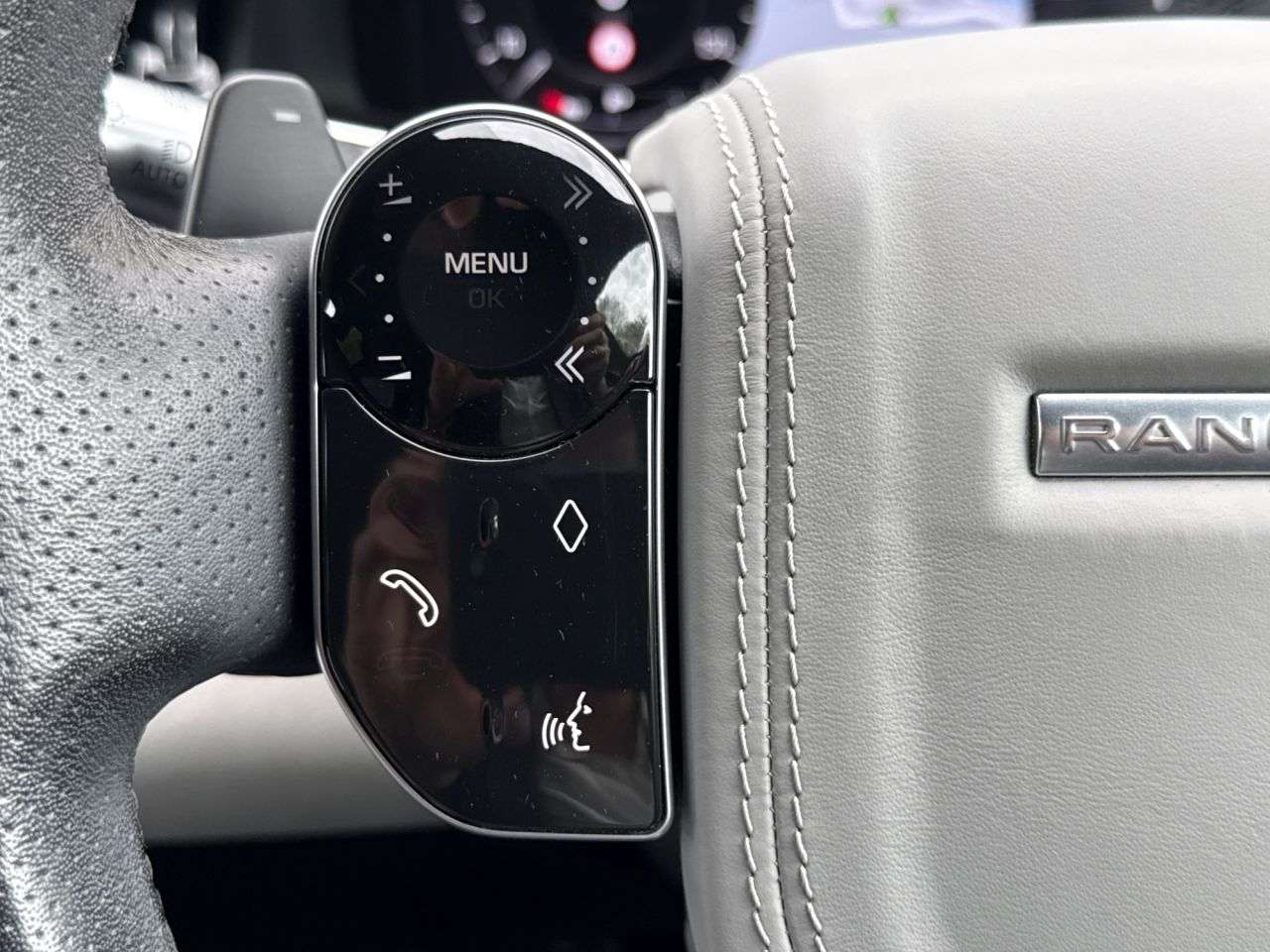 2019 LAND ROVER RANGE ROVER EVOQUE 2019 LAND ROVER RANGE ROVER EVOQUE