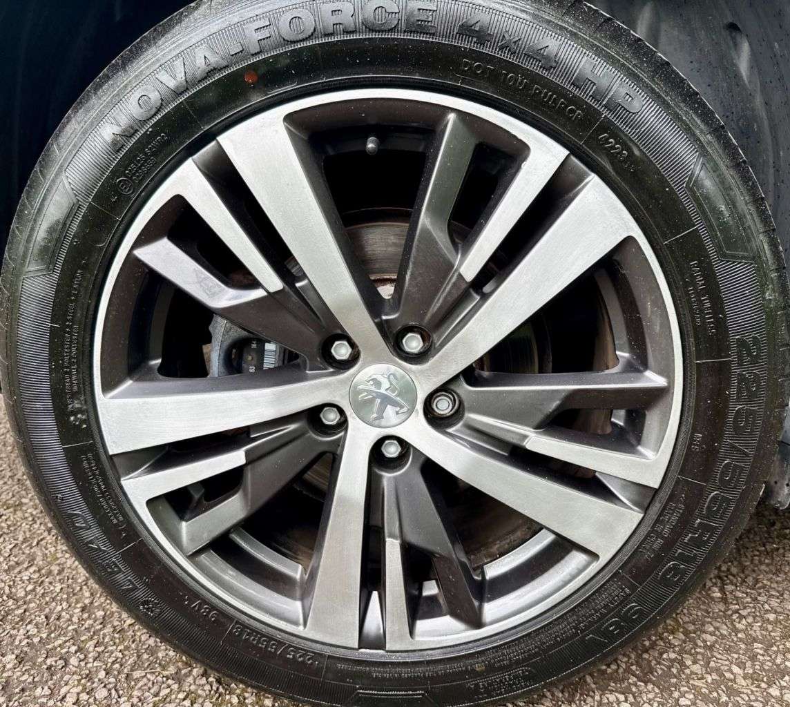 2021 PEUGEOT 3008 2021 PEUGEOT 3008