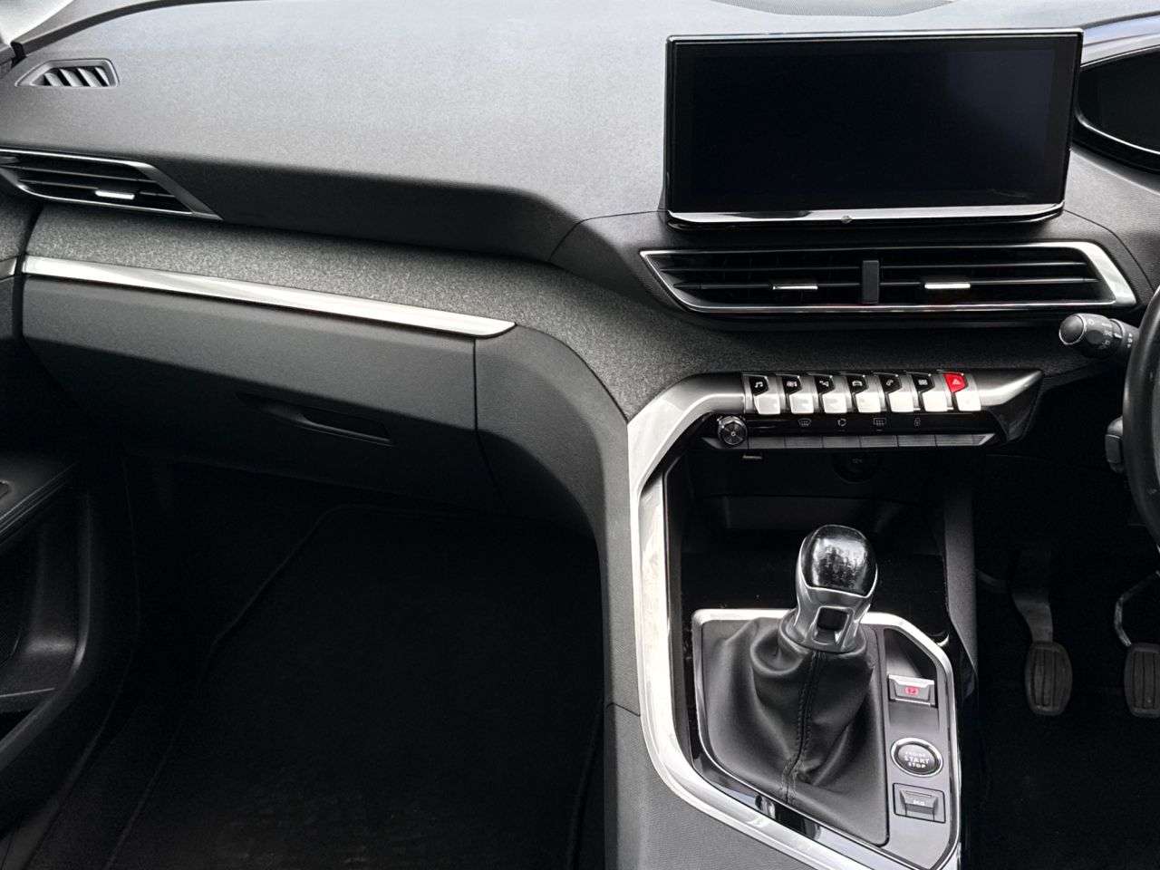 2021 PEUGEOT 3008 2021 PEUGEOT 3008