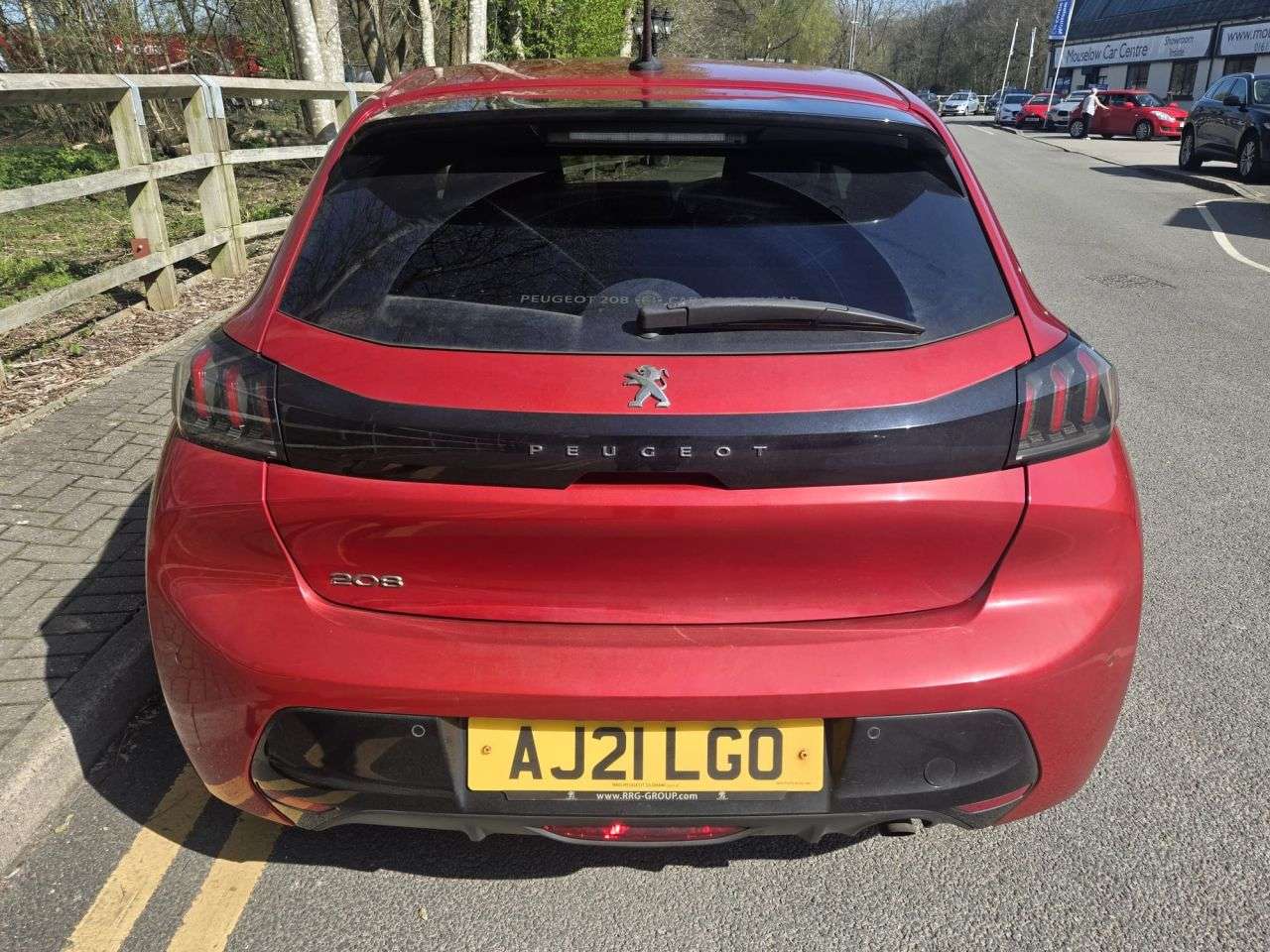 2021 PEUGEOT 208 2021 PEUGEOT 208