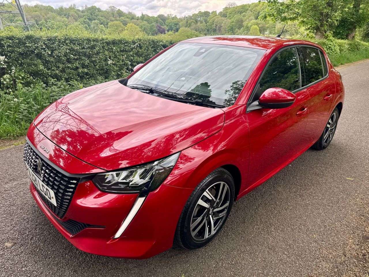 A 2021 PEUGEOT 208 1.2 PureTech Allure Hatchback 5dr Petrol Manual Euro 6 (s/s) (100 ps) + SER A 2021 PEUGEOT 208 1.2 PureTech Allure Hatchback 5dr Petrol Manual Euro 6 (s/s) (100 ps) + SER