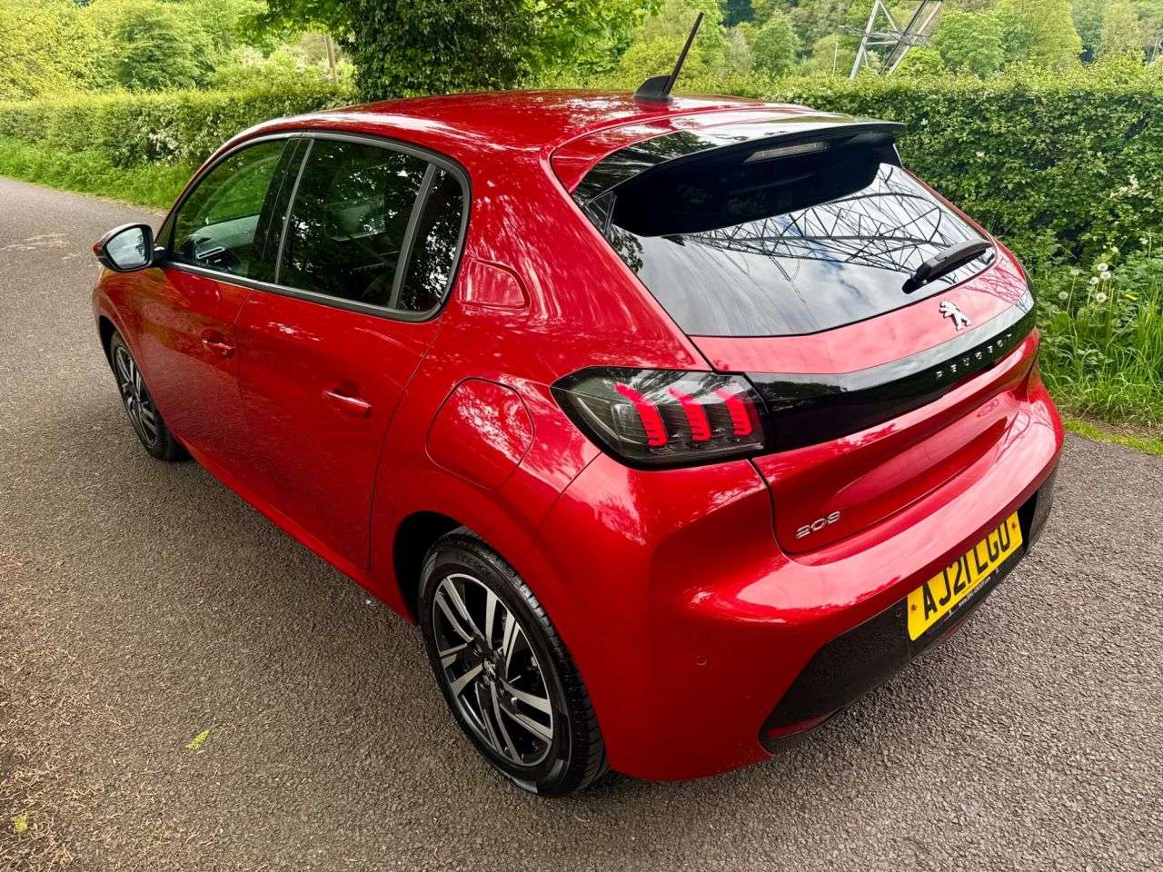 A 2021 PEUGEOT 208 1.2 PureTech Allure Hatchback 5dr Petrol Manual Euro 6 (s/s) (100 ps) + SER A 2021 PEUGEOT 208 1.2 PureTech Allure Hatchback 5dr Petrol Manual Euro 6 (s/s) (100 ps) + SER