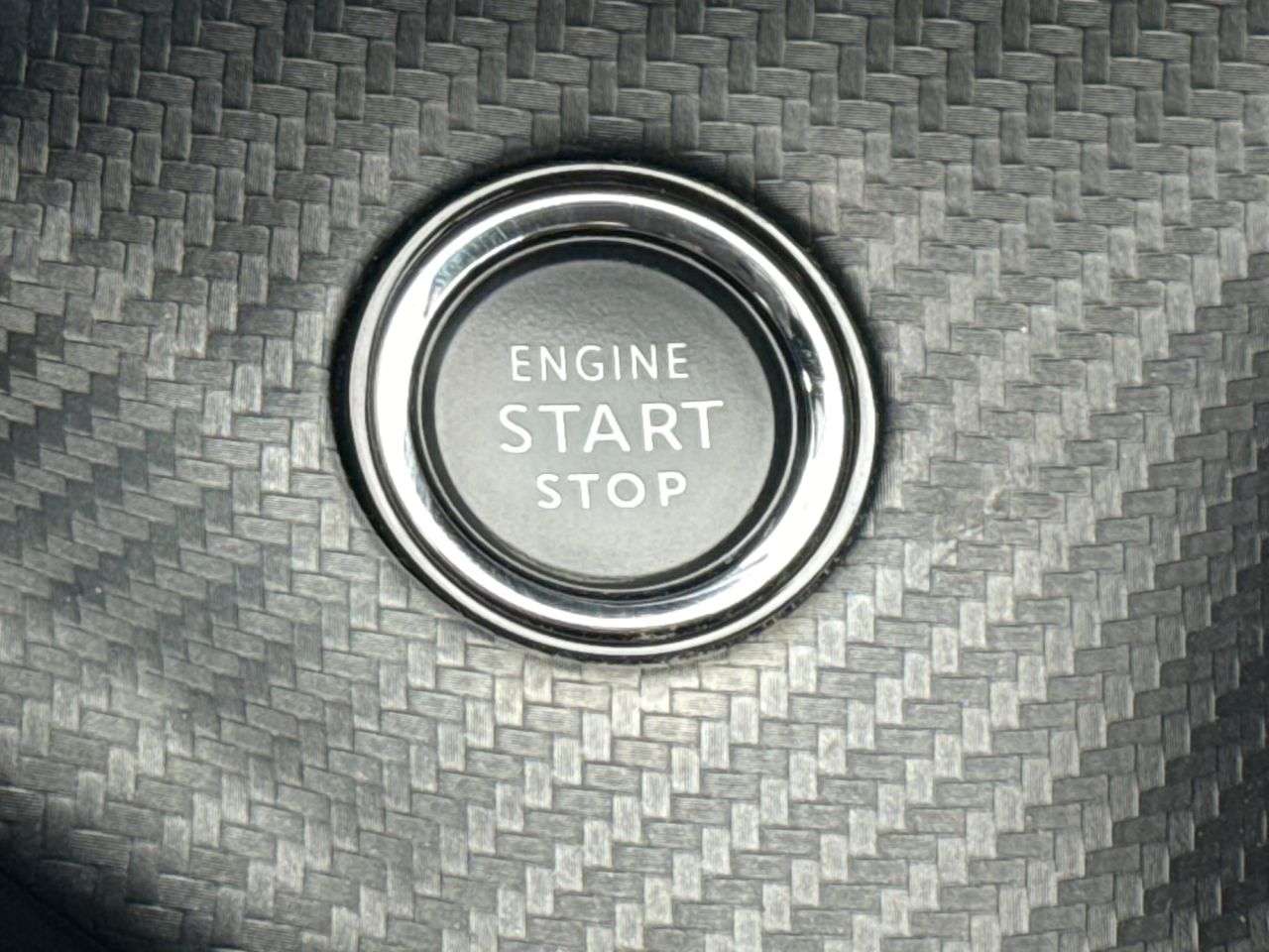 2021 PEUGEOT 208 2021 PEUGEOT 208