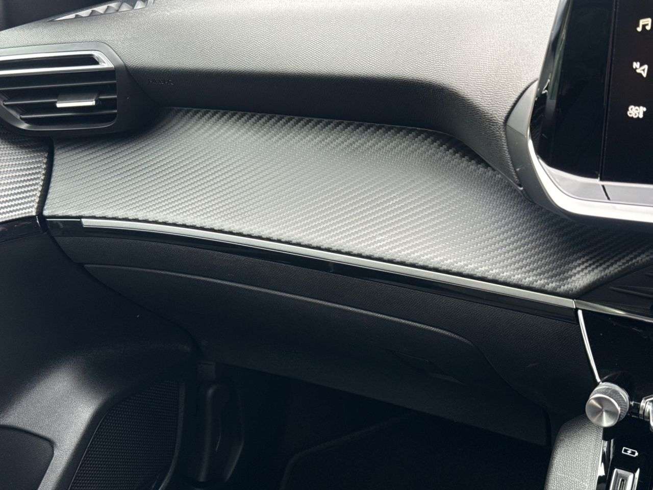 2021 PEUGEOT 208 2021 PEUGEOT 208