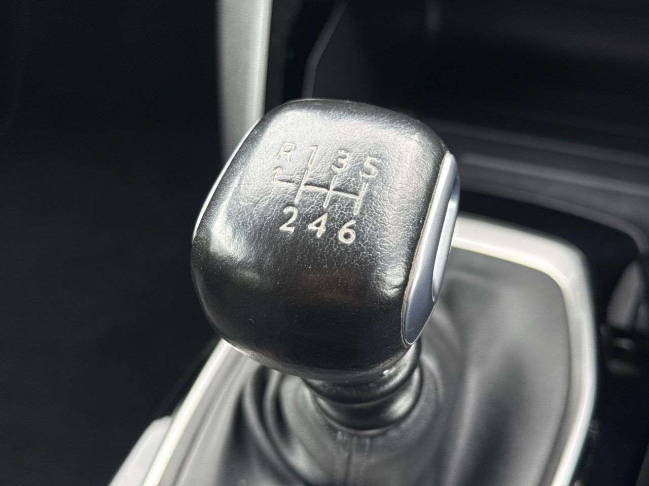 2021 PEUGEOT 208 2021 PEUGEOT 208