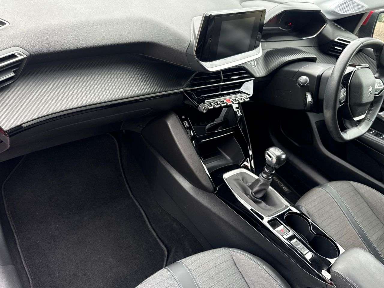 2021 PEUGEOT 208 2021 PEUGEOT 208