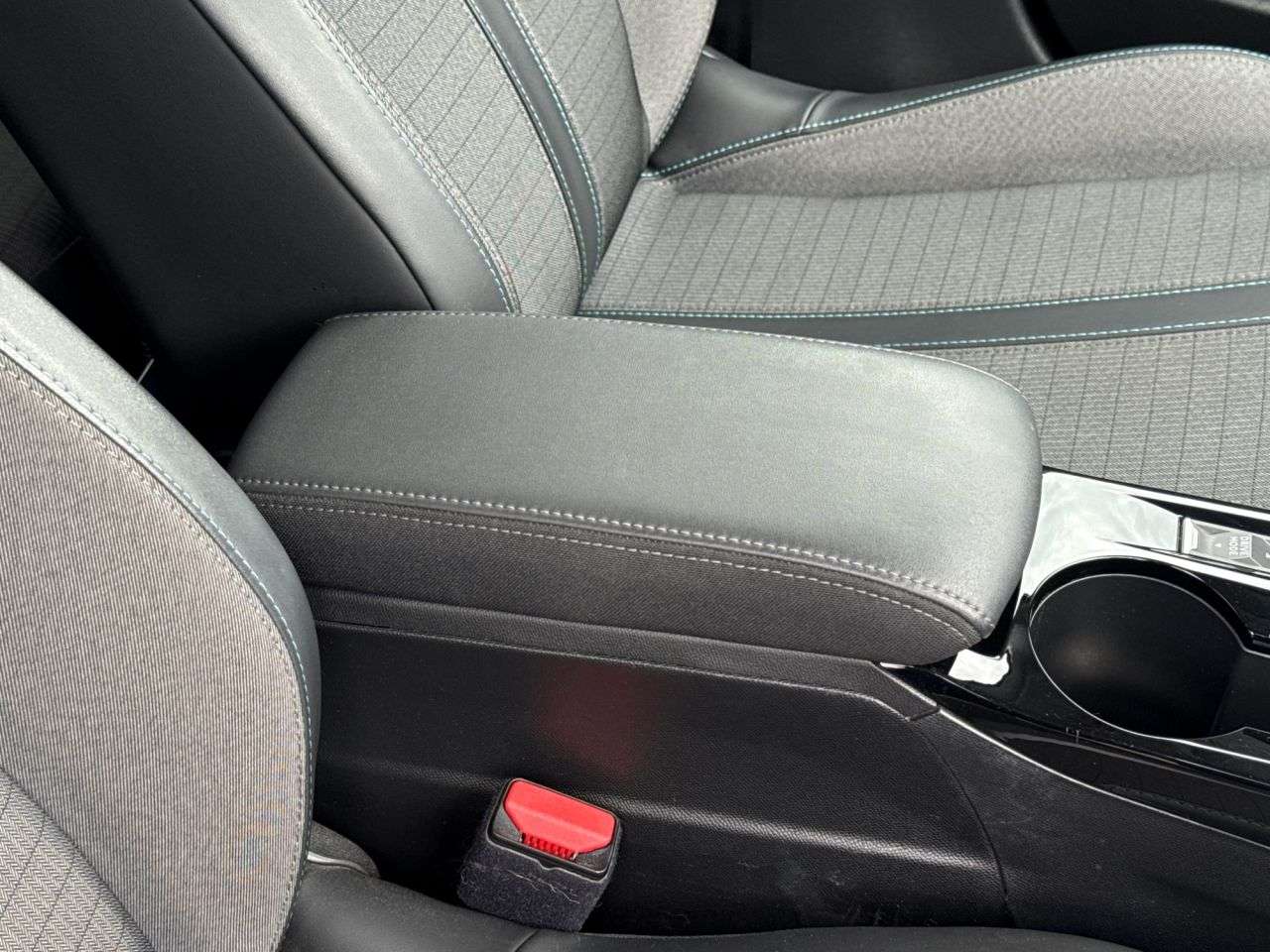 2021 PEUGEOT 208 2021 PEUGEOT 208