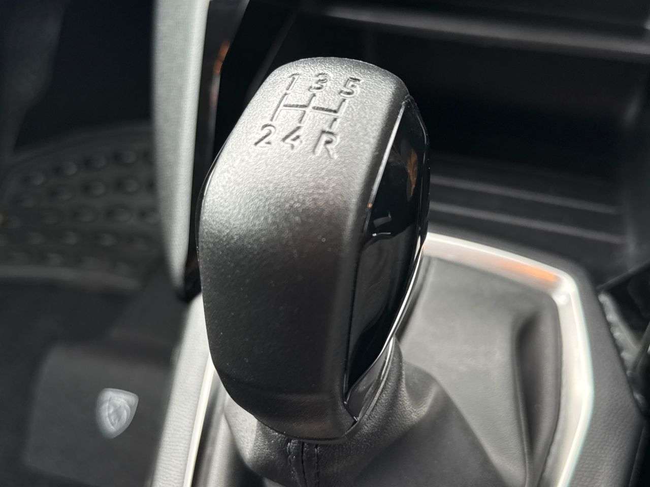 2023 PEUGEOT 208 2023 PEUGEOT 208