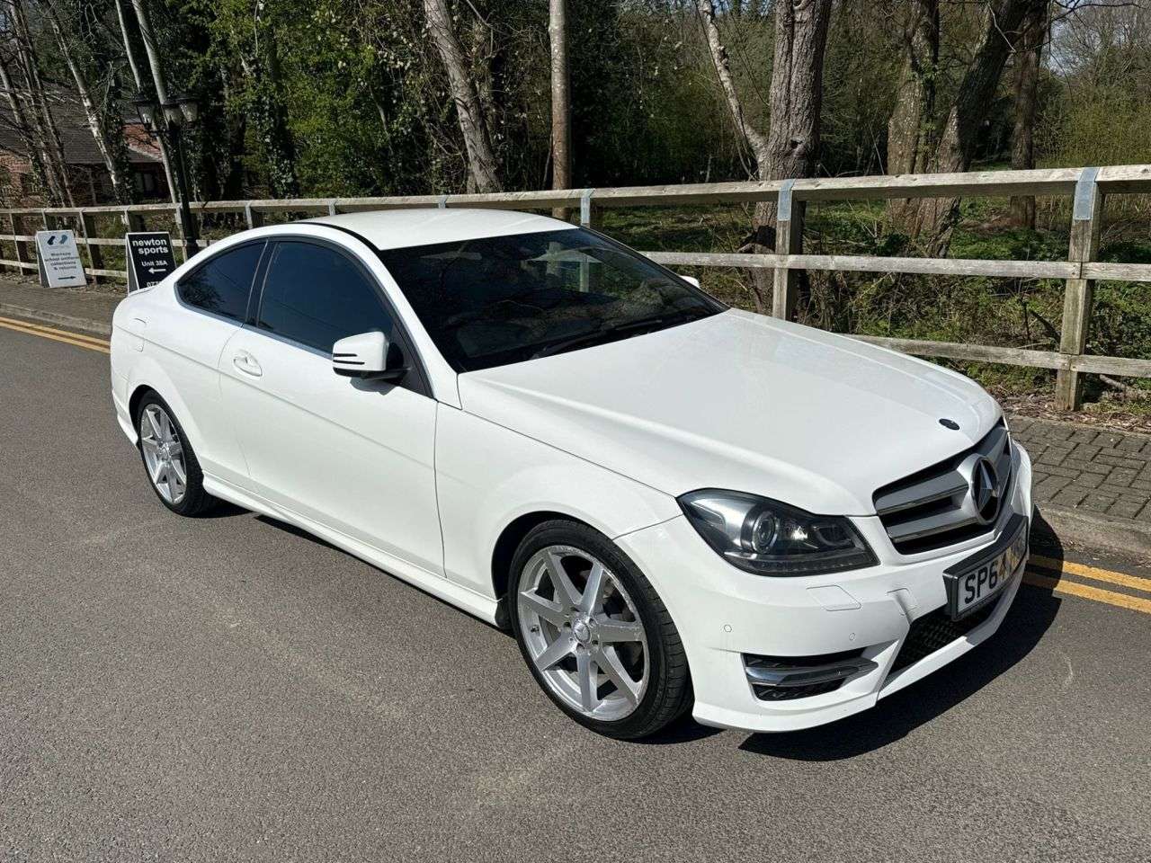 A 2014 MERCEDES-BENZ C-CLASS 2.1 C220 CDI AMG Sport Edition Coupe 2dr Diesel G-Tronic+ Euro 5 (s/s) (170 A 2014 MERCEDES-BENZ C-CLASS 2.1 C220 CDI AMG Sport Edition Coupe 2dr Diesel G-Tronic+ Euro 5 (s/s) (170