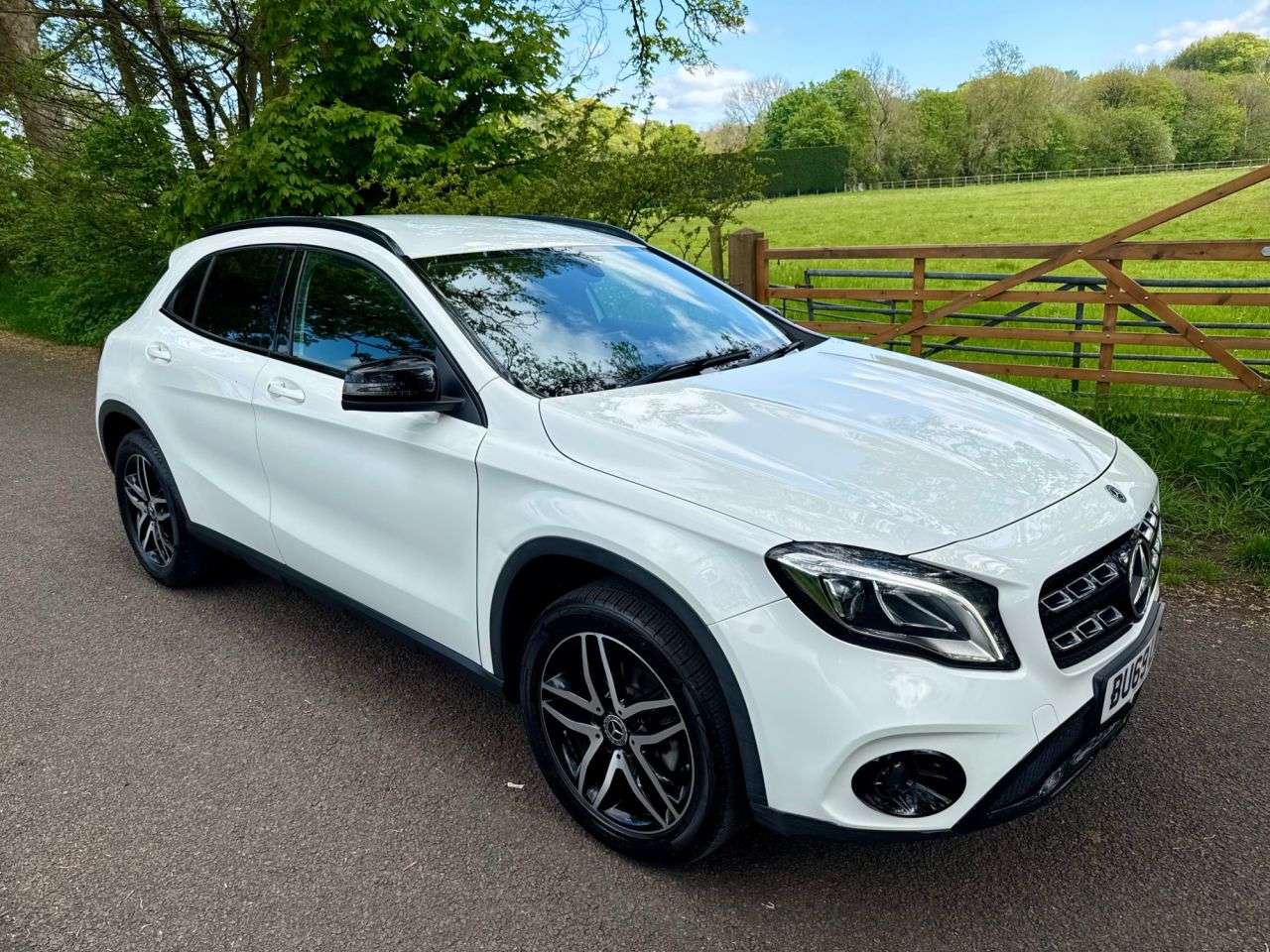A 2019 MERCEDES-BENZ 180 1.6 GLA180 GPF Urban Edition SUV 5dr Petrol 7G-DCT Euro 6 (s/s) (122 ps) A 2019 MERCEDES-BENZ 180 1.6 GLA180 GPF Urban Edition SUV 5dr Petrol 7G-DCT Euro 6 (s/s) (122 ps)