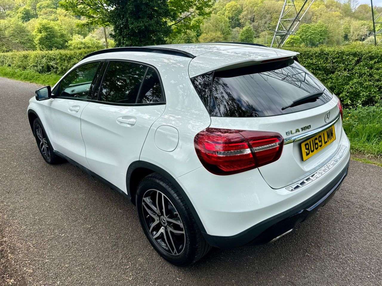 A 2019 MERCEDES-BENZ 180 1.6 GLA180 GPF Urban Edition SUV 5dr Petrol 7G-DCT Euro 6 (s/s) (122 ps) A 2019 MERCEDES-BENZ 180 1.6 GLA180 GPF Urban Edition SUV 5dr Petrol 7G-DCT Euro 6 (s/s) (122 ps)