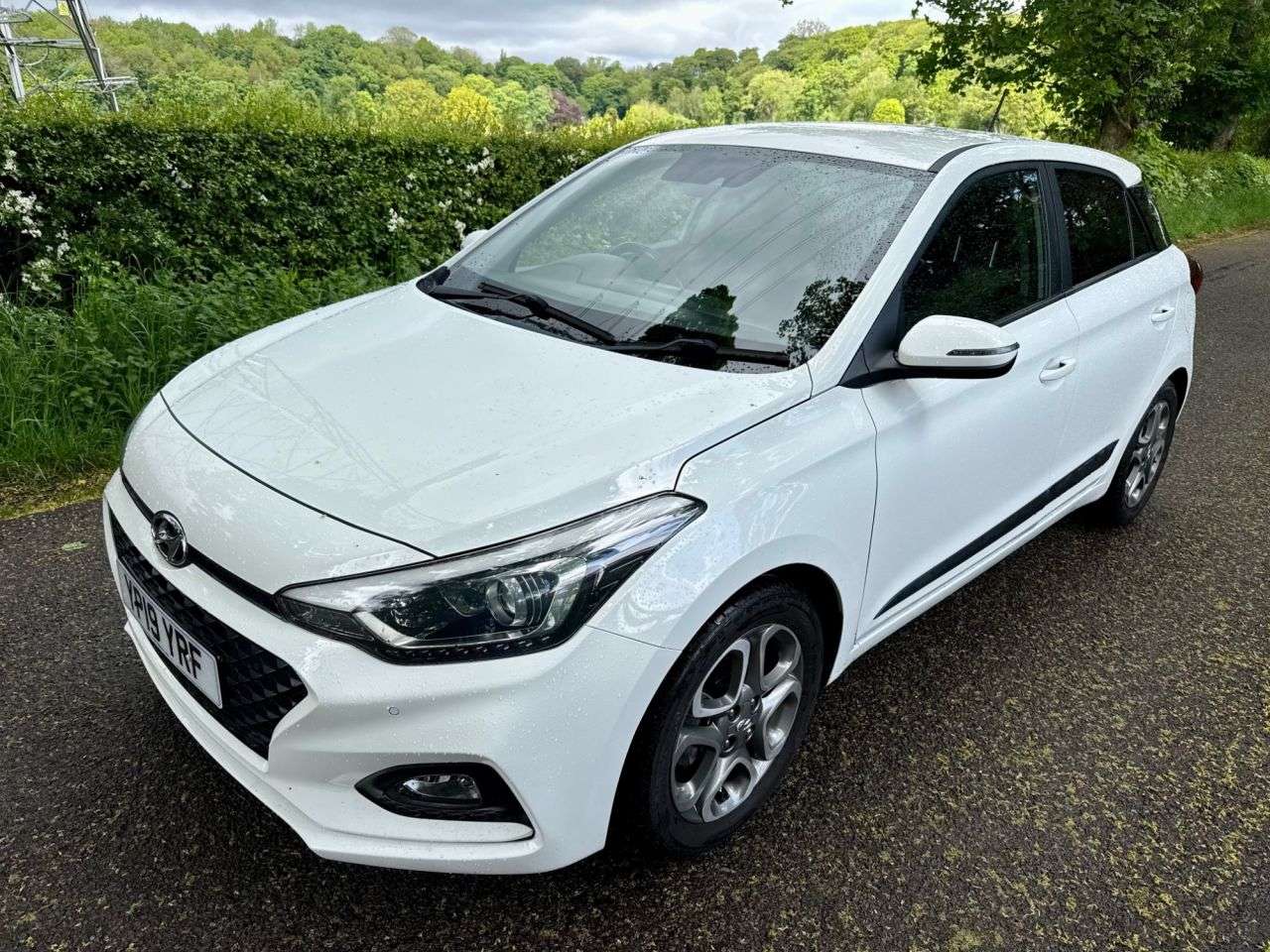 A 2019 HYUNDAI I20 1.2 Premium Nav Hatchback 5dr Petrol Manual Euro 6 (s/s) (84 ps) + SERVICE A 2019 HYUNDAI I20 1.2 Premium Nav Hatchback 5dr Petrol Manual Euro 6 (s/s) (84 ps) + SERVICE