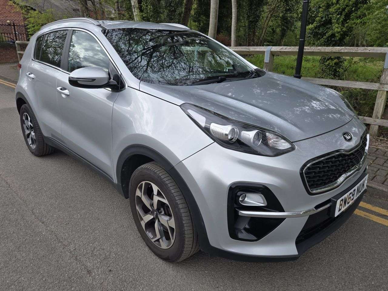 A 2020 KIA SPORTAGE 1.6 T-GDi 2 SUV 5dr Petrol Manual AWD Euro 6 (s/s) (174 bhp) A 2020 KIA SPORTAGE 1.6 T-GDi 2 SUV 5dr Petrol Manual AWD Euro 6 (s/s) (174 bhp)