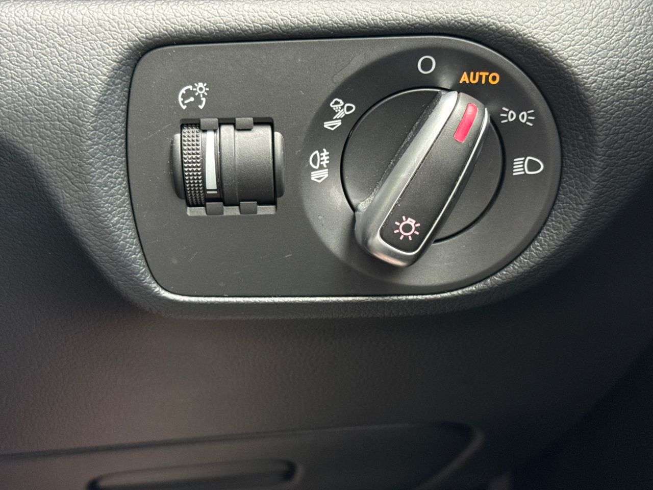 2018 AUDI Q3 2018 AUDI Q3