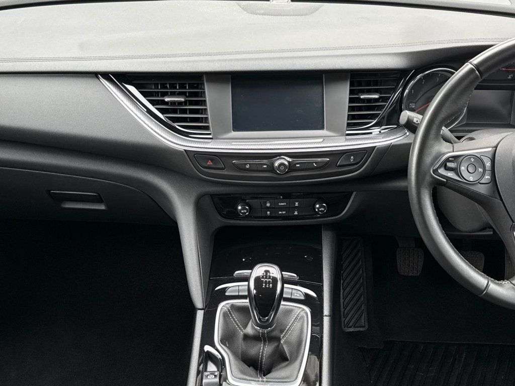2020 VAUXHALL INSIGNIA DIESEL GRAND SPORT 2020 VAUXHALL INSIGNIA DIESEL GRAND SPORT